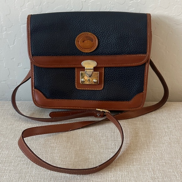 Dooney & Bourke Handbags - Dooney & Bourke Vintage Leather Shoulder Bag
